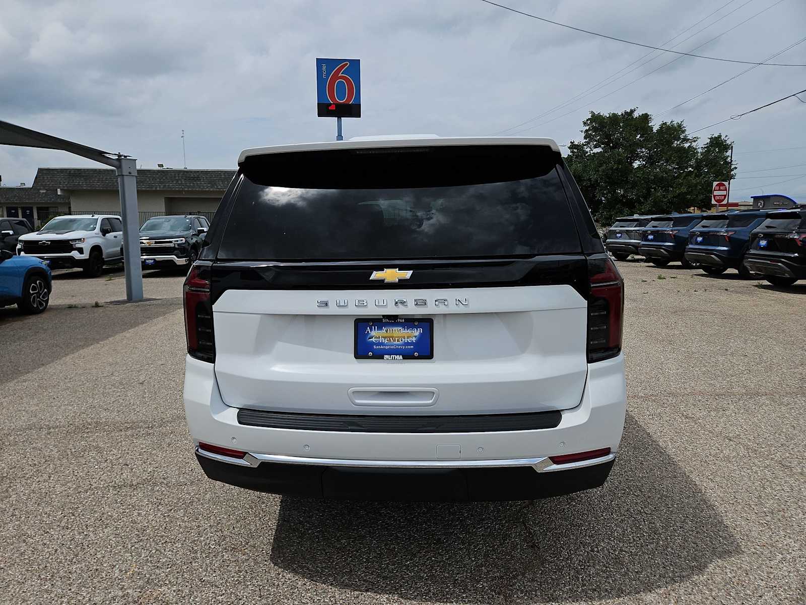 Thumbnail: 2026 Chevrolet Suburban - 7