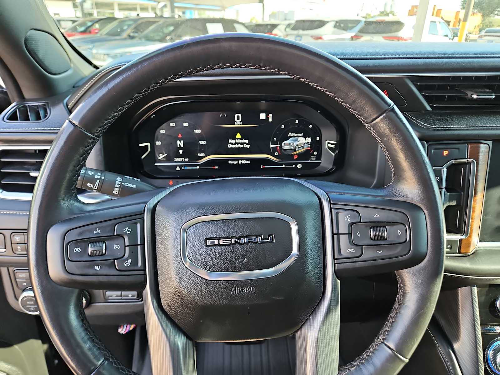 Thumbnail: 2023 GMC Yukon XL - 11