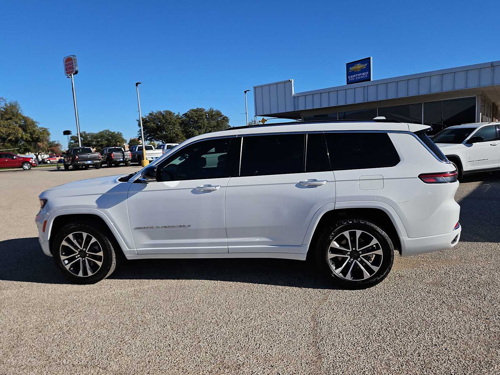 Thumbnail: 2022 Jeep Grand Cherokee - 5