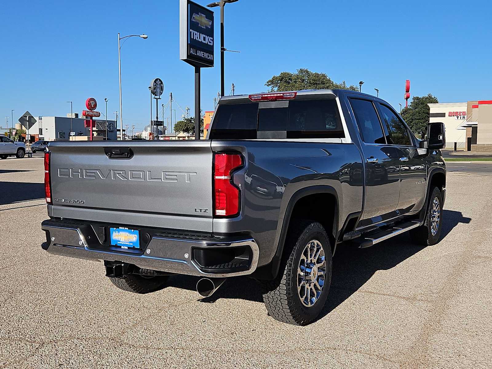 Thumbnail: 2026 Chevrolet Silverado 2500 - 8