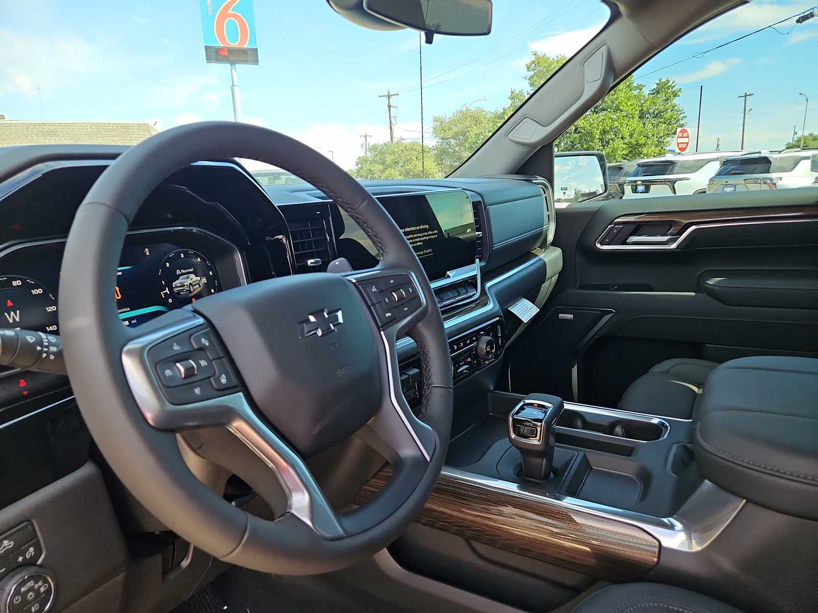 Thumbnail: 2026 Chevrolet Silverado 1500 - 10
