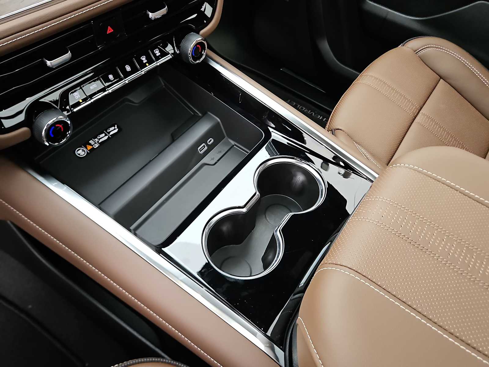 Thumbnail: 2026 Chevrolet Tahoe - 19