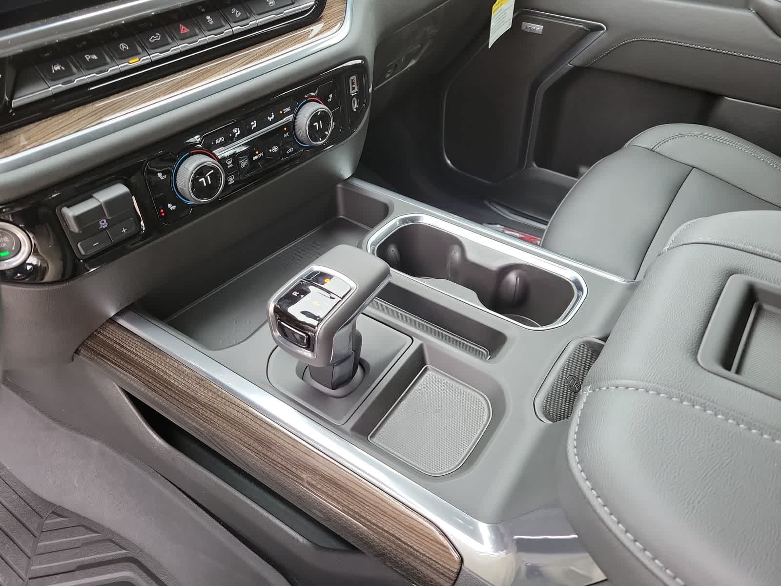 2022 Chevrolet Silverado 1500 RST 16