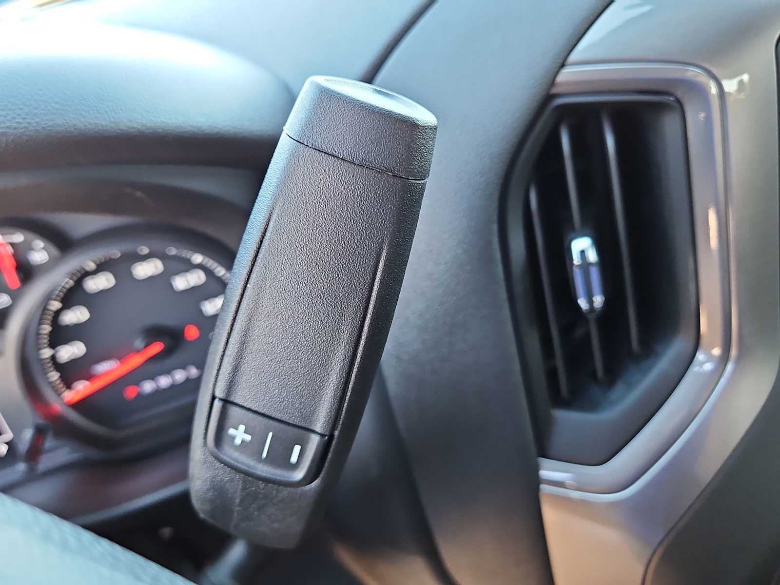 Thumbnail: 2026 Chevrolet Silverado 1500 - 21