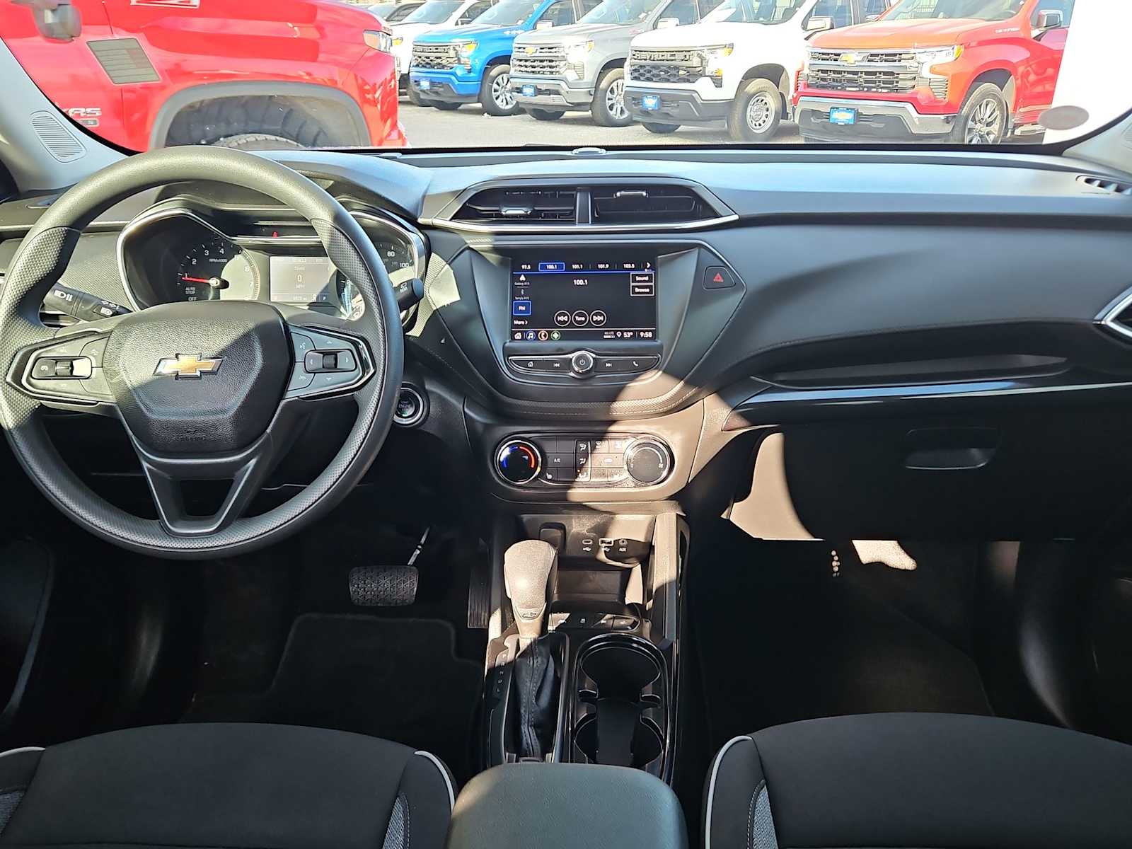 Thumbnail: 2023 Chevrolet TrailBlazer - 14