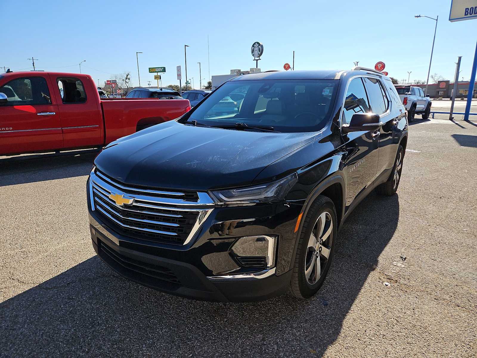 Thumbnail: 2022 Chevrolet Traverse - 4