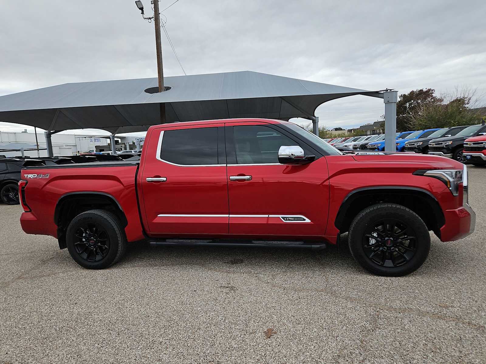 Thumbnail: 2023 Toyota Tundra - 9