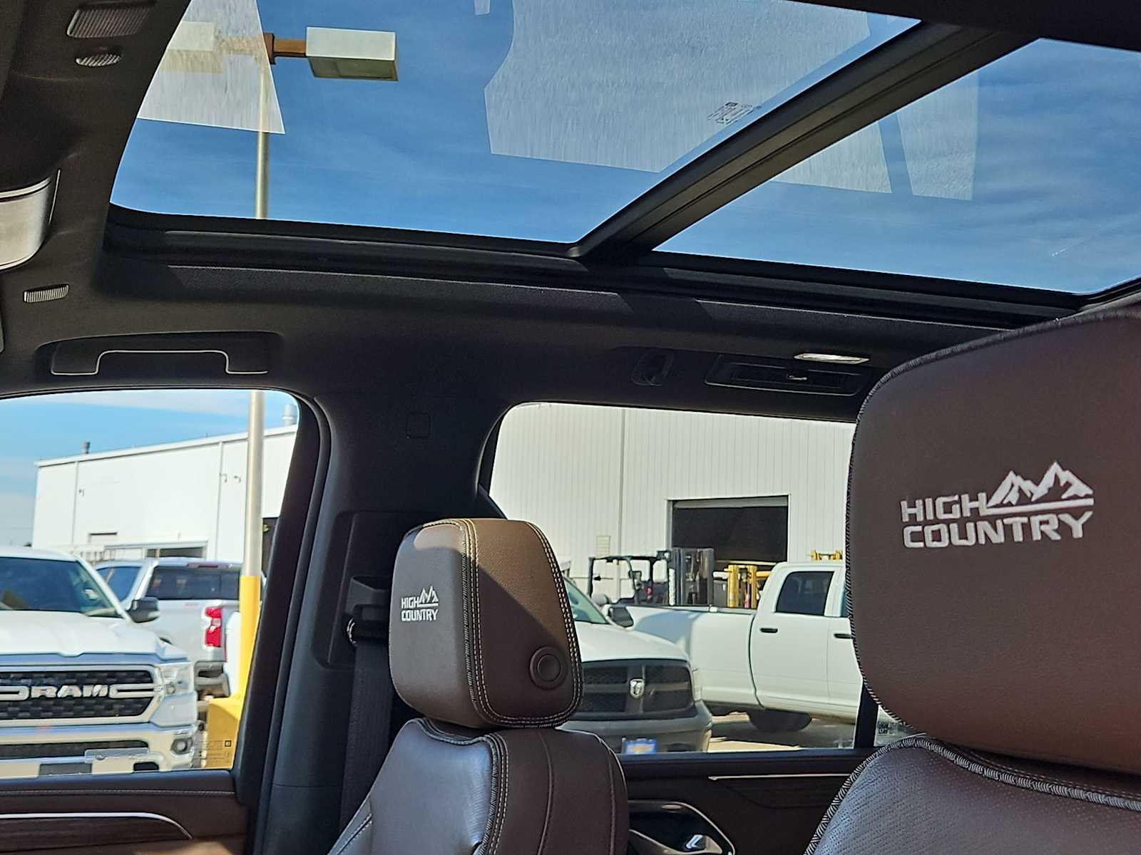 Thumbnail: 2023 Chevrolet Tahoe - 15