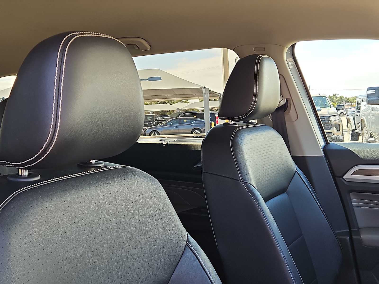 Thumbnail: 2021 Volkswagen Atlas - 17