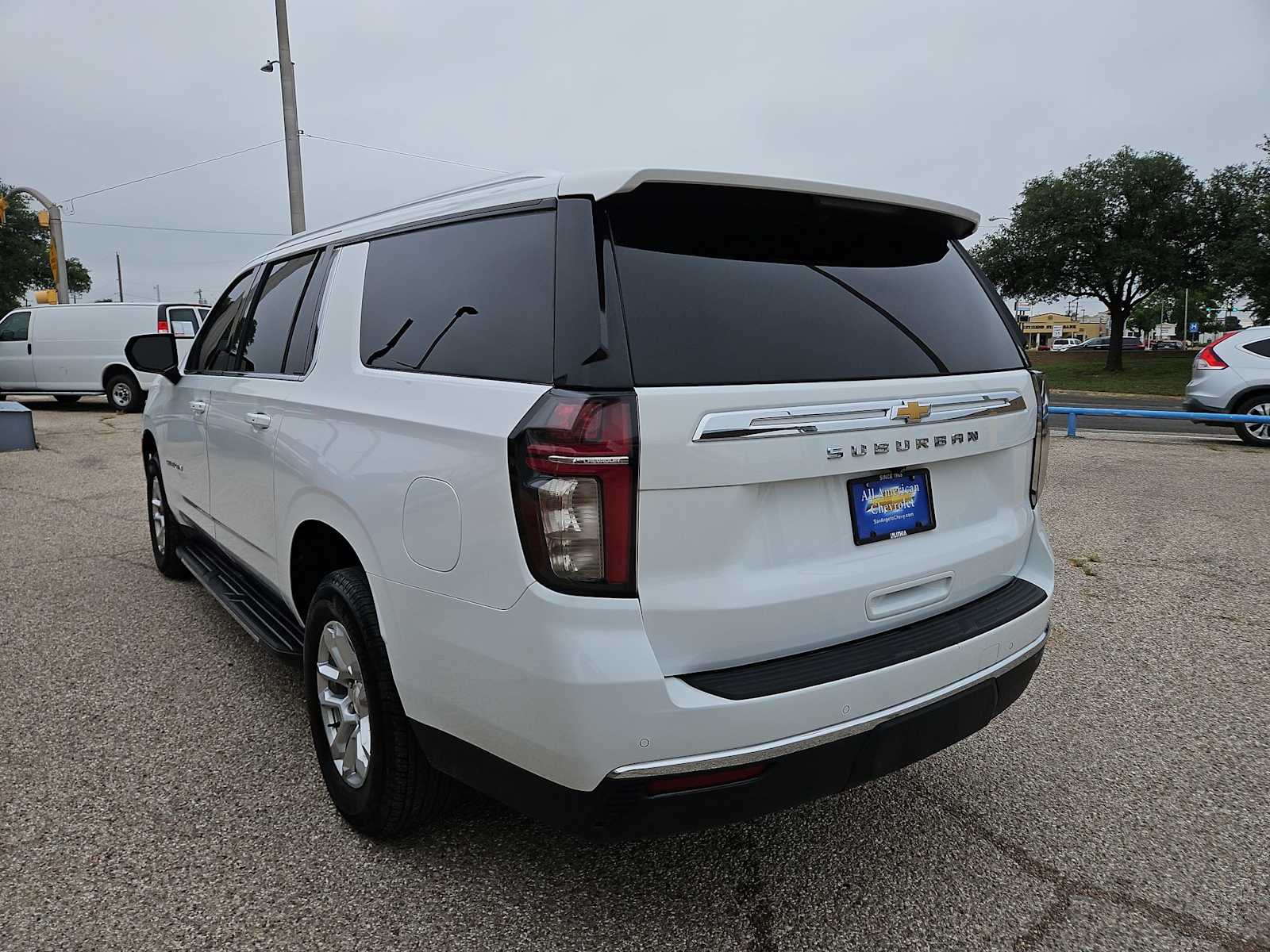 Thumbnail: 2021 Chevrolet Suburban - 6