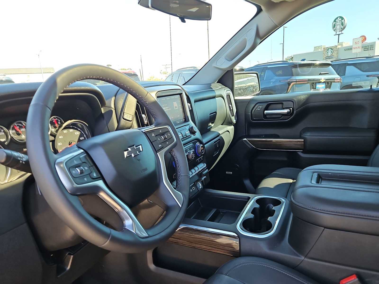 Thumbnail: 2022 Chevrolet Silverado 1500 - 10