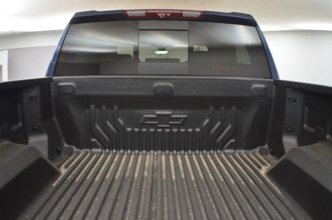Thumbnail: 2020 Chevrolet Silverado 1500 - 17
