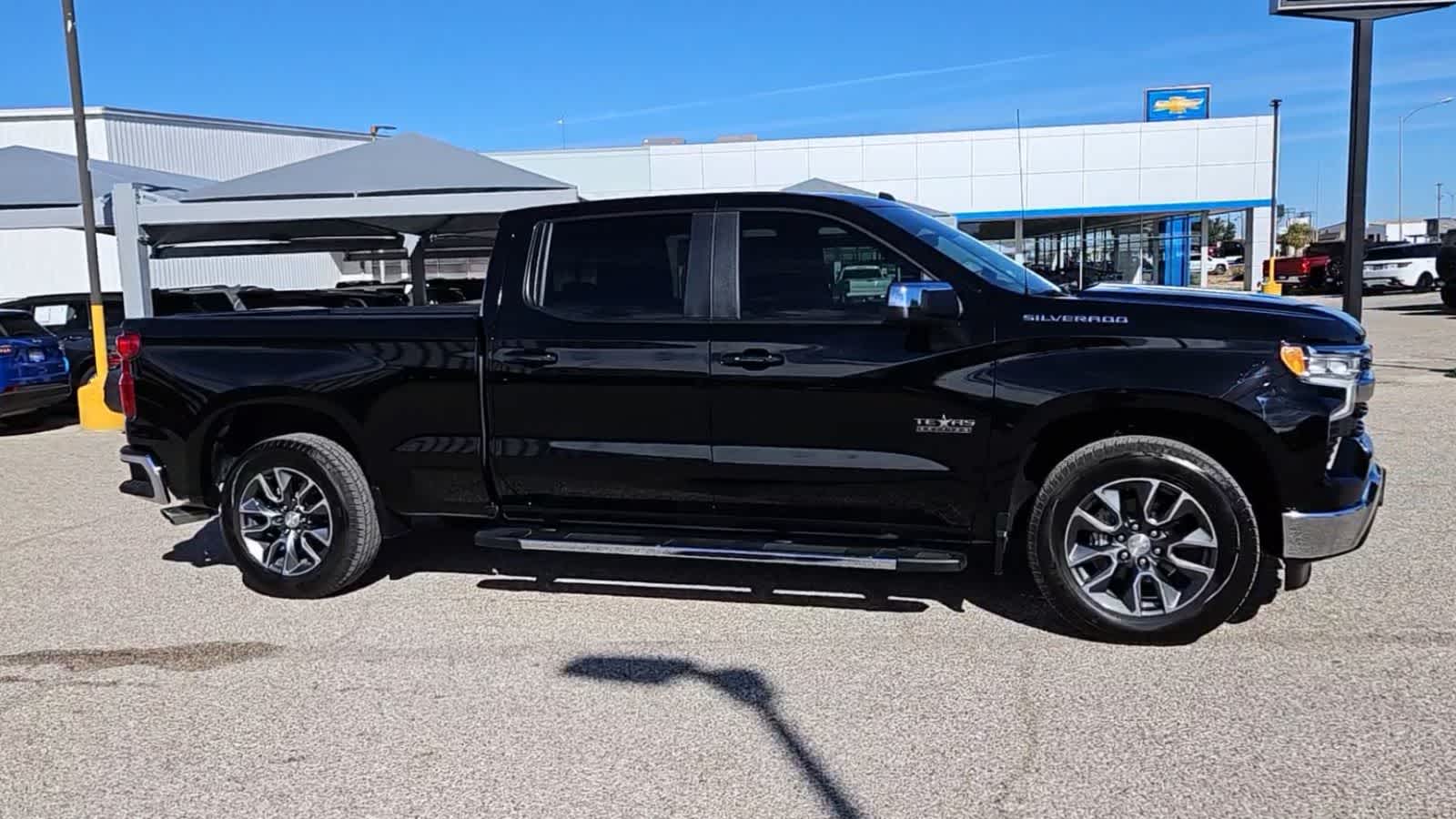 Thumbnail: 2023 Chevrolet Silverado 1500 - 9