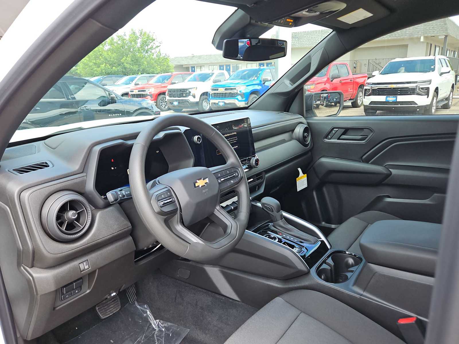 Thumbnail: 2025 Chevrolet Colorado - 10