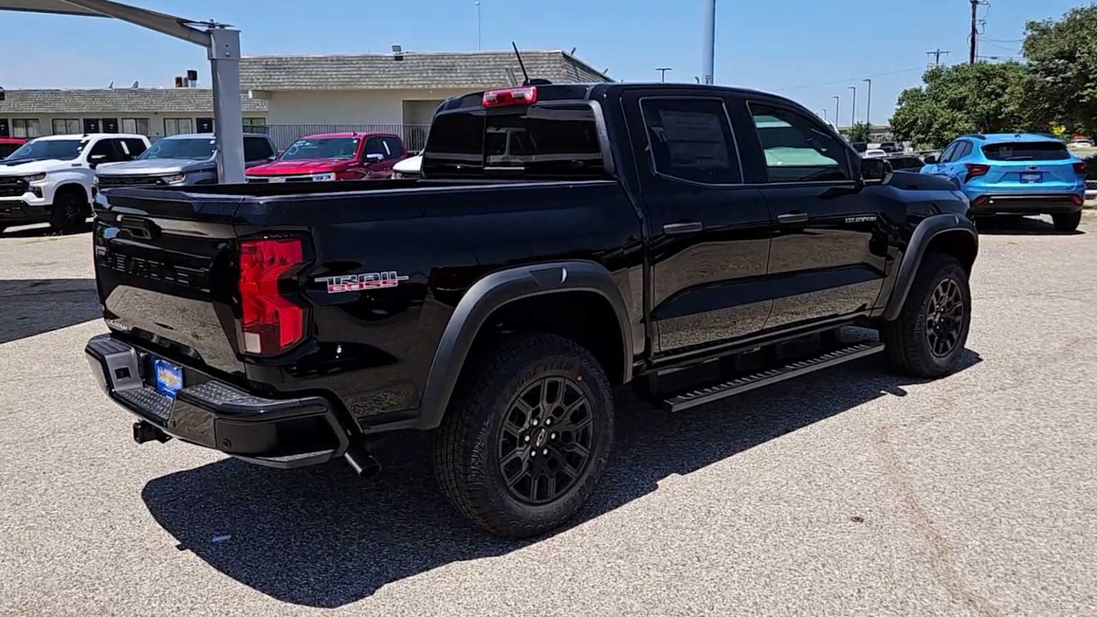 Thumbnail: 2026 Chevrolet Colorado - 7