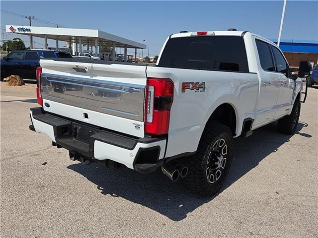 Used 2024 Ford F-250 Platinum 4x4 Crew Cab 6.75 ft. box 160 in. WB SRW Sedan