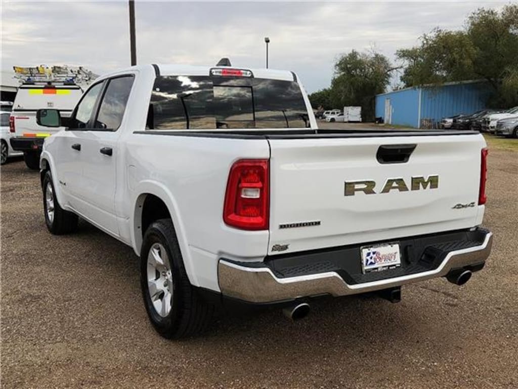 Used 2025 RAM 1500 Big Horn/Lone Star 4x4 Crew Cab 144.5 in. WB