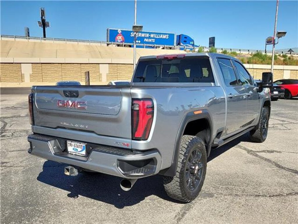 Used 2024 GMC Sierra 2500HD AT4 4x4 Crew Cab 6.75 ft. box 159 in. WB