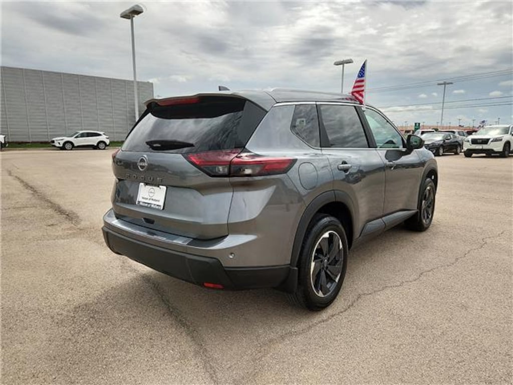 Used 2026 Nissan Rogue SV Front-Wheel Drive
