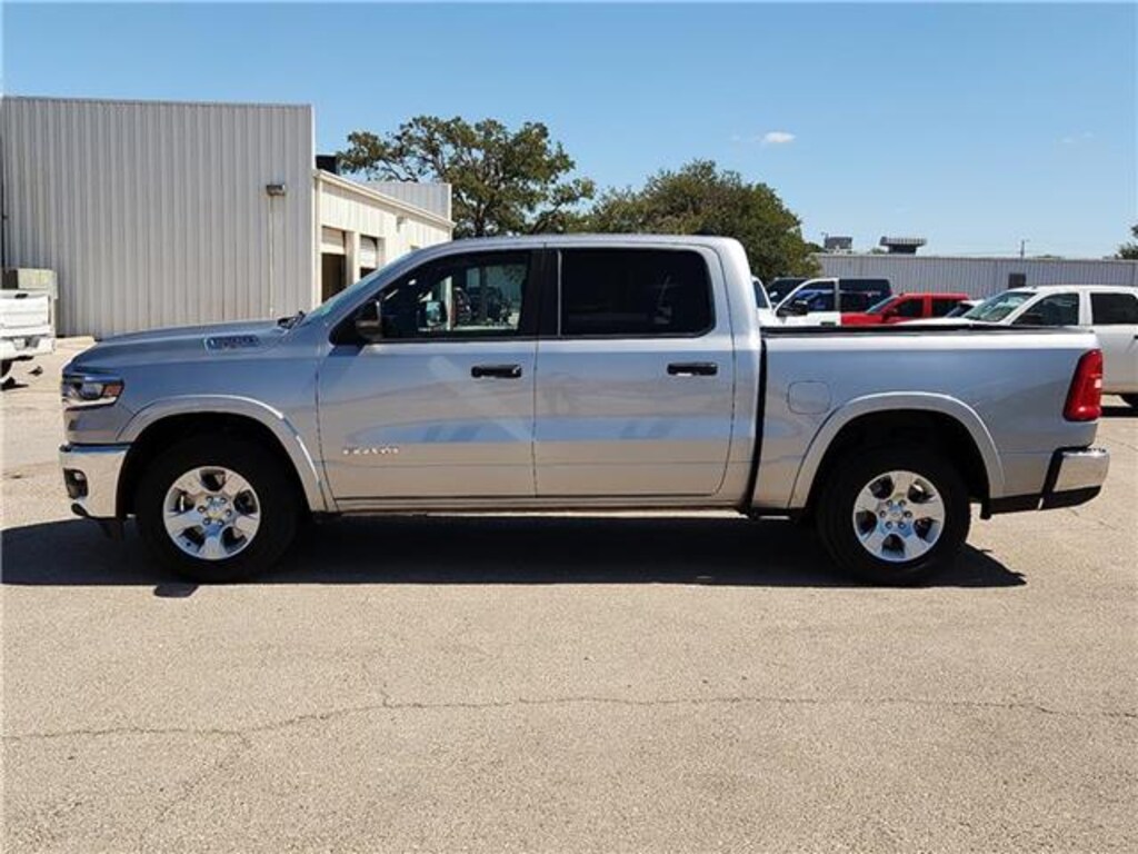 Used 2025 RAM 1500 Big Horn/Lone Star 4x4 Crew Cab 144.5 in. WB