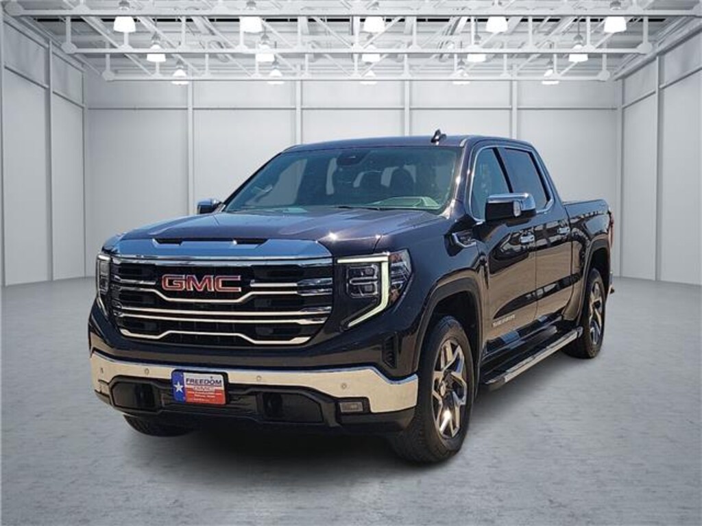 Used 2024 GMC Sierra 1500 SLT 4x4 Crew Cab 5.75 ft. box 147.4 in. WB