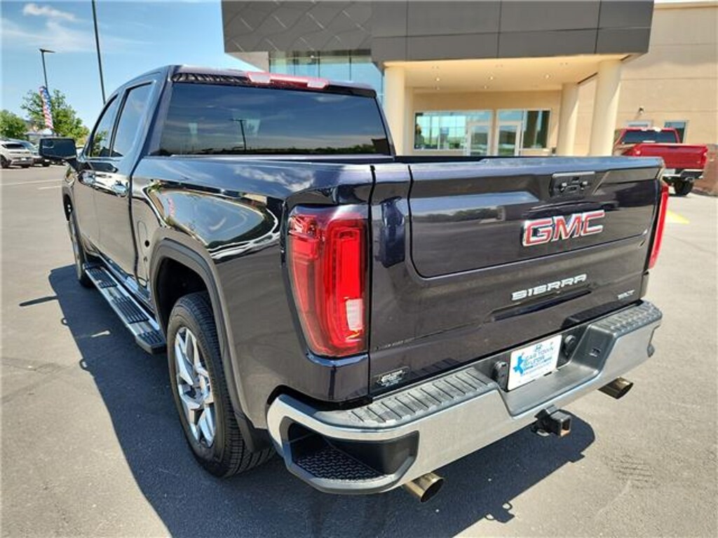 Used 2022 GMC Sierra 1500 SLT 4x2 Crew Cab 5.75 ft. box 147.4 in. WB