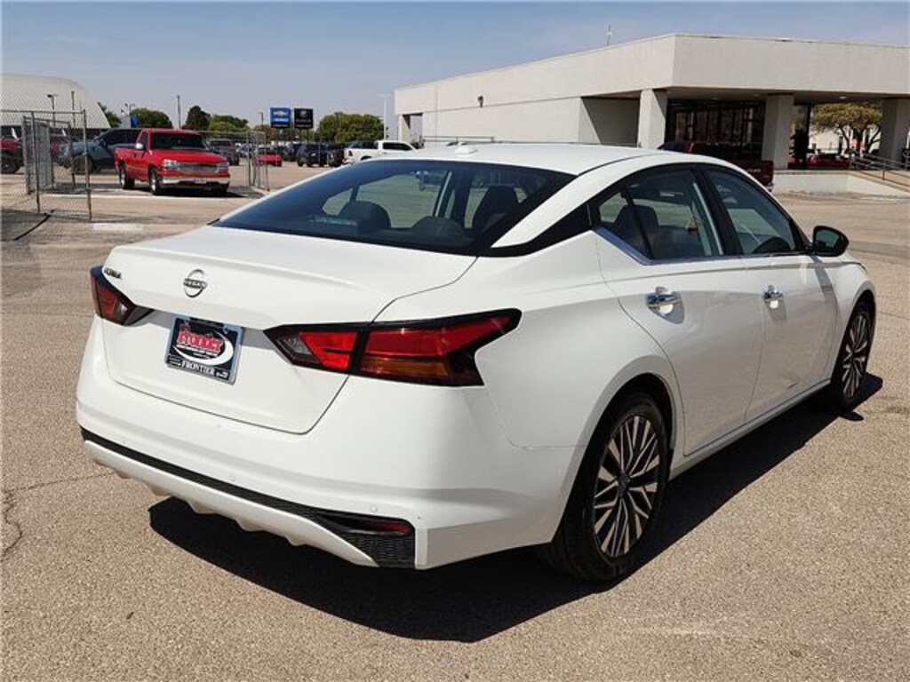 Used 2025 Nissan Altima SV