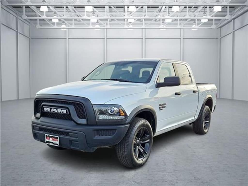 Used 2024 RAM 1500 Classic SLT 4x4 Crew Cab 5.6 ft. box 140 in. WB