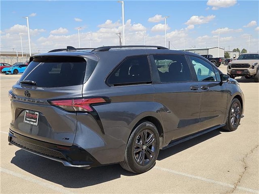 Used 2025 Toyota Sienna XSE 7 Passenger