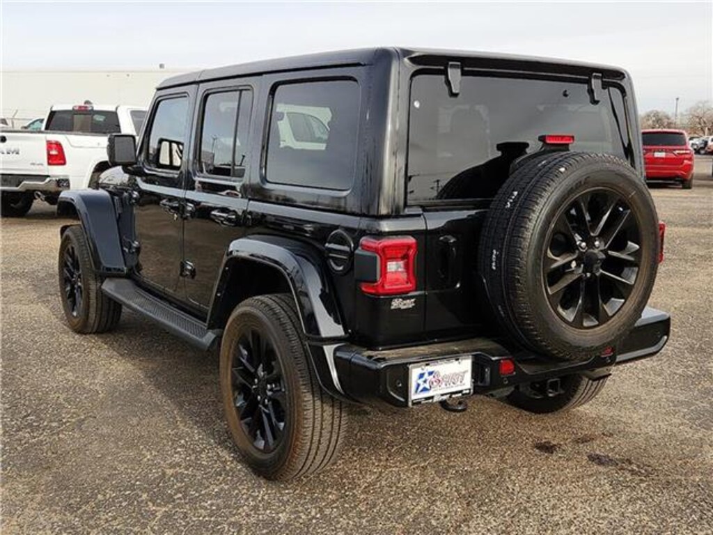 Used 2021 Jeep Wrangler Unlimited Sahara 4x4