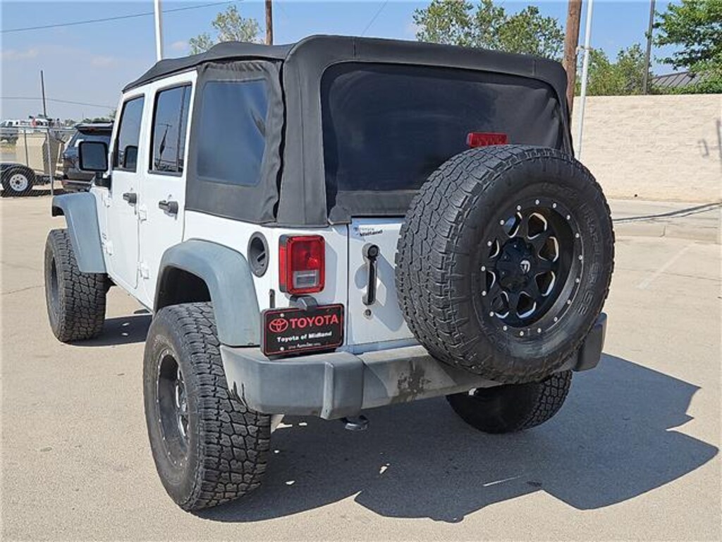 Used 2015 Jeep Wrangler Unlimited Sport 4x4