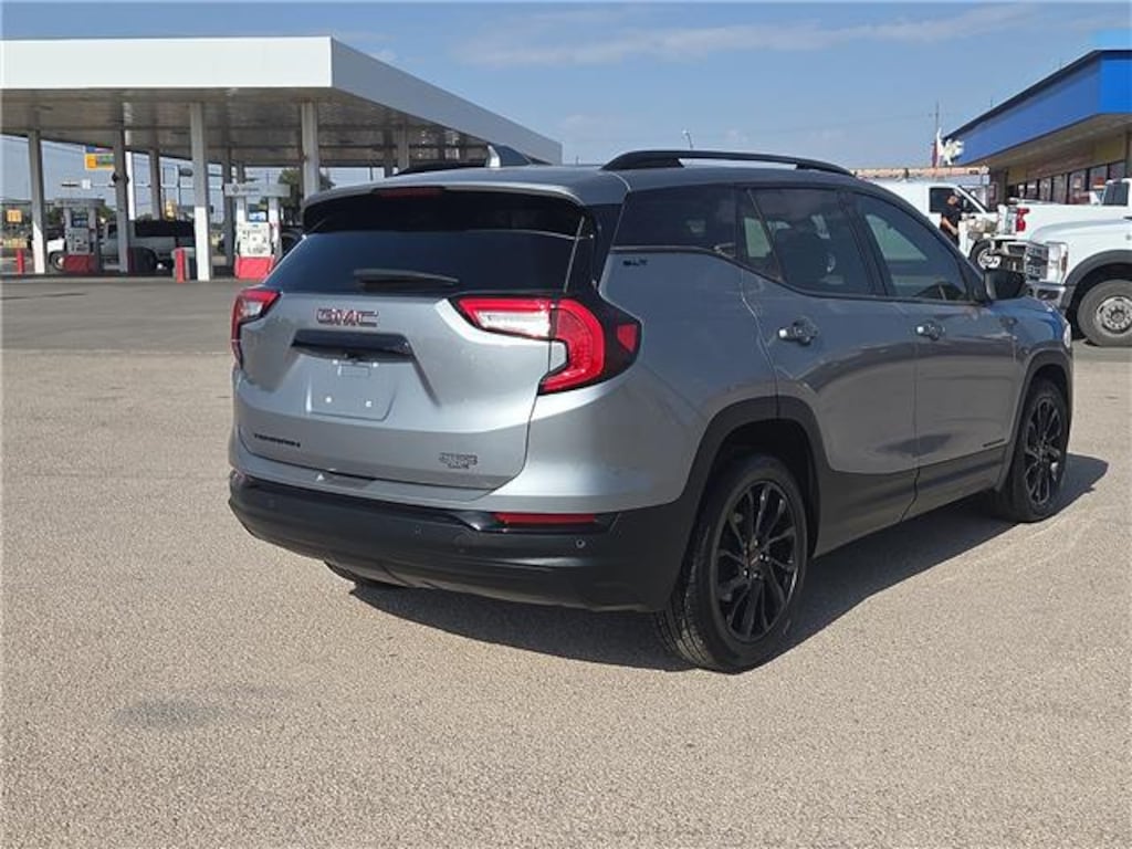 Used 2024 GMC Terrain SLT Front-Wheel Drive