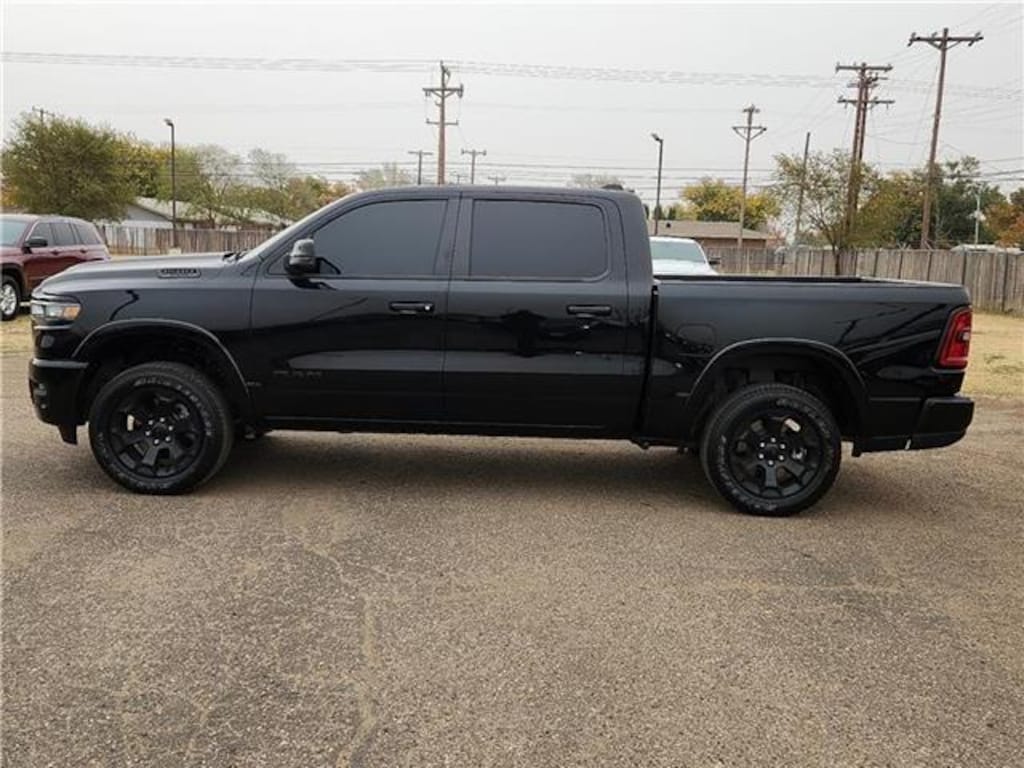 Used 2025 RAM 1500 Big Horn/Lone Star 4x4 Crew Cab 144.5 in. WB