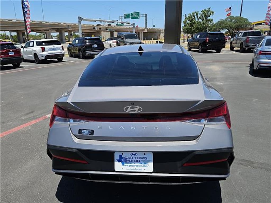 Certified 2024 Hyundai Elantra SEL (IVT) Sedan