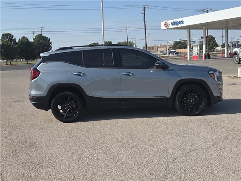 Used 2024 GMC Terrain SLT Front-Wheel Drive