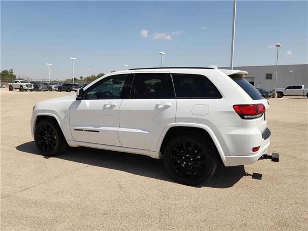 Used 2021 Jeep Grand Cherokee Laredo X 4x2