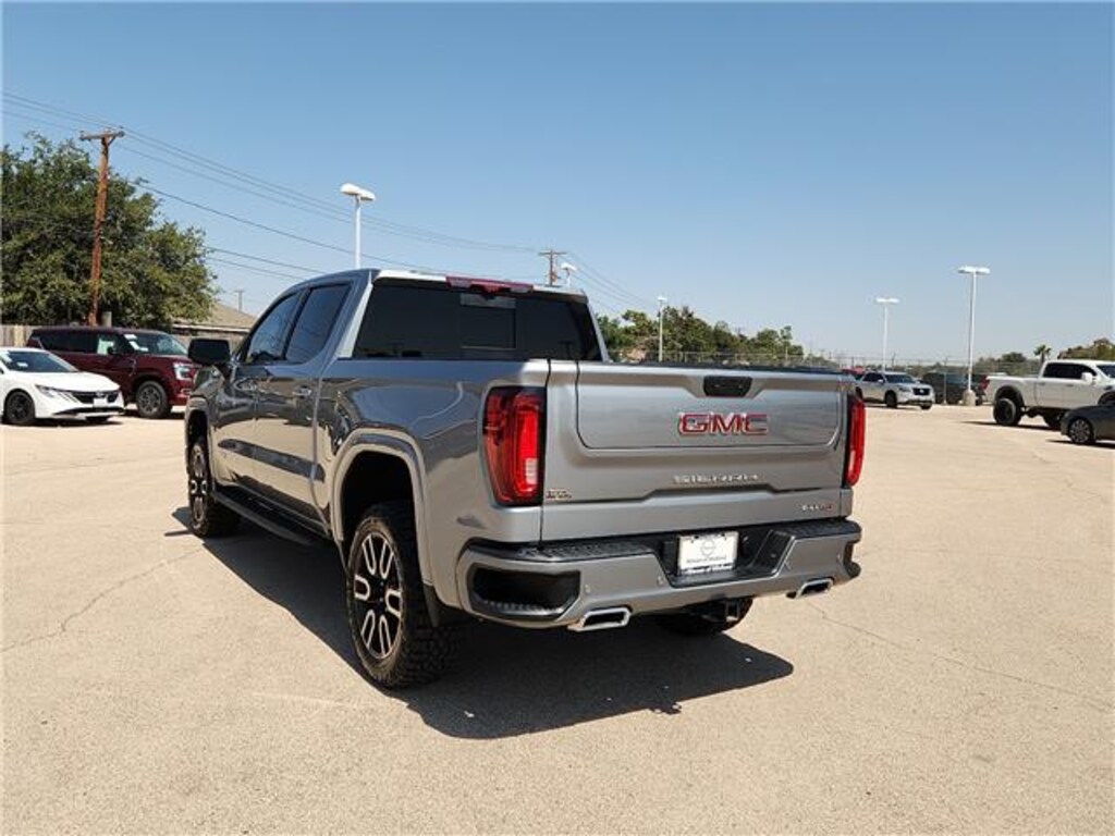 Used 2023 GMC Sierra 1500 AT4 4x4 Crew Cab 5.75 ft. box 147.4 in. WB