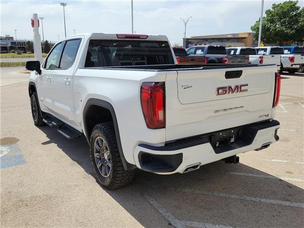 Used 2025 GMC Sierra 1500 AT4 4x4 Crew Cab 5.75 ft. box 147.4 in. WB