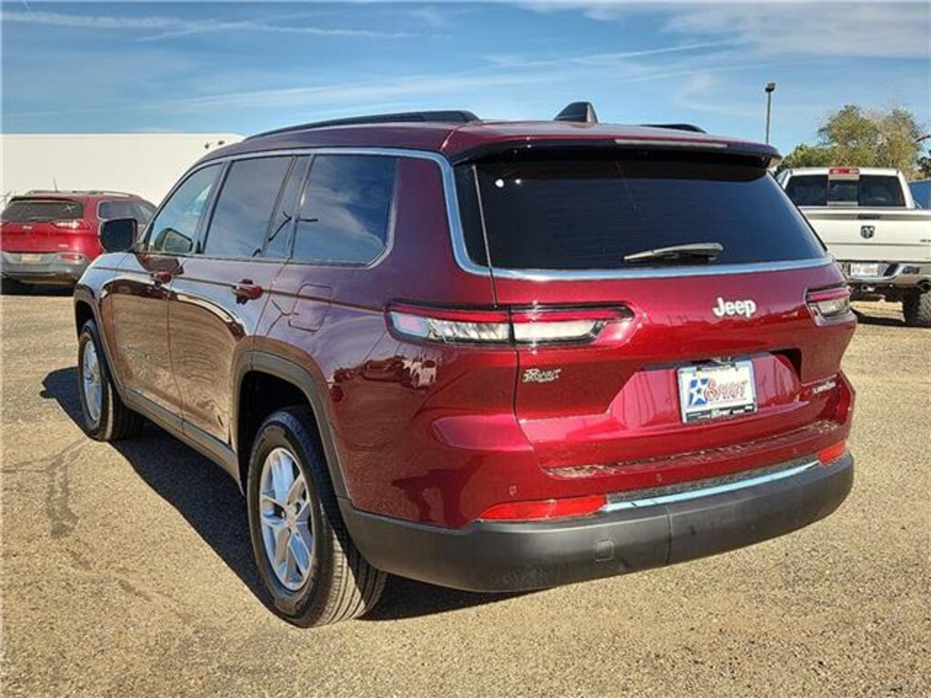 Used 2025 Jeep Grand Cherokee L Laredo 4x2