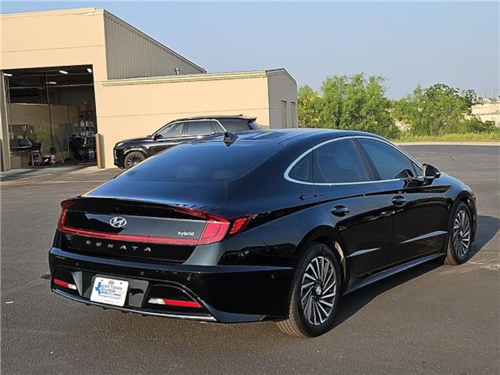 Used 2023 Hyundai Sonata Hybrid Limited Sedan