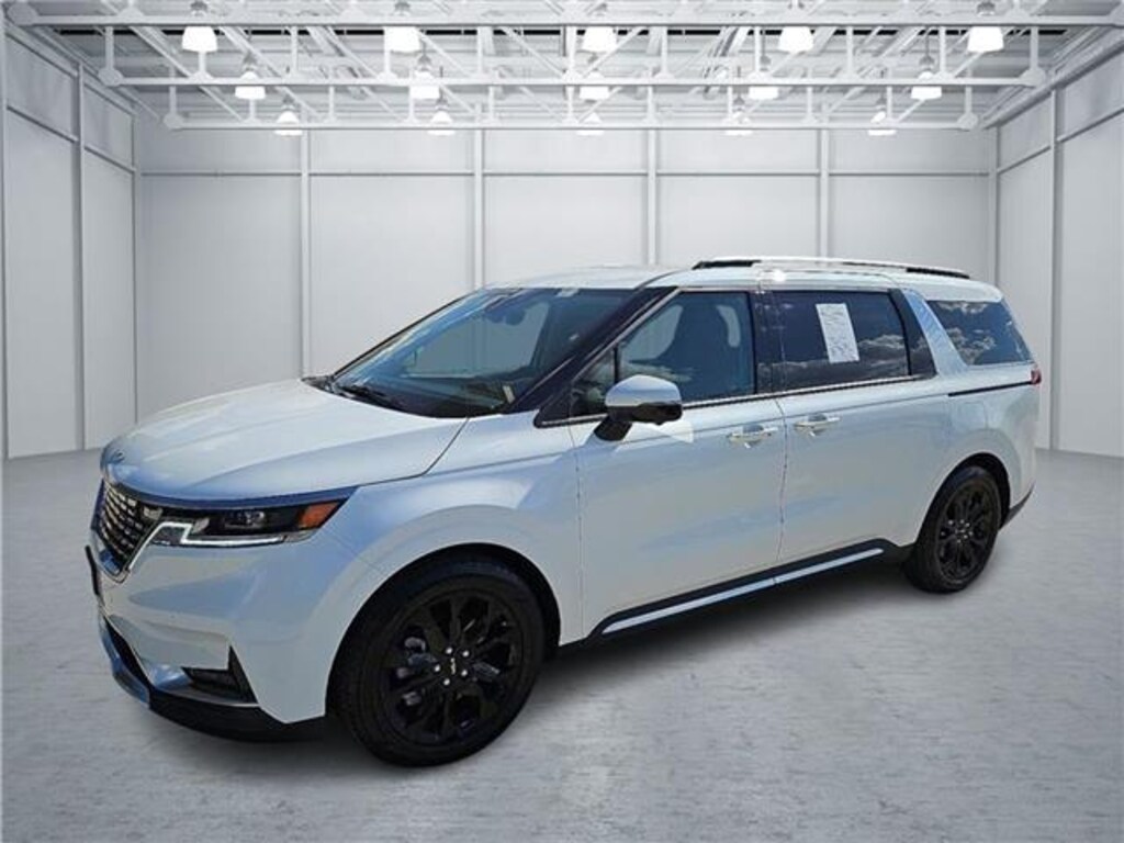 Used 2024 KIA Carnival SX Passenger Van