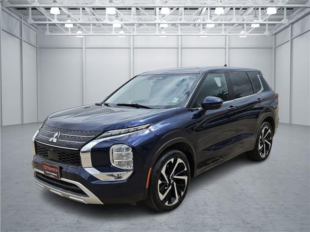 Used 2023 Mitsubishi Outlander SE Special Edition
