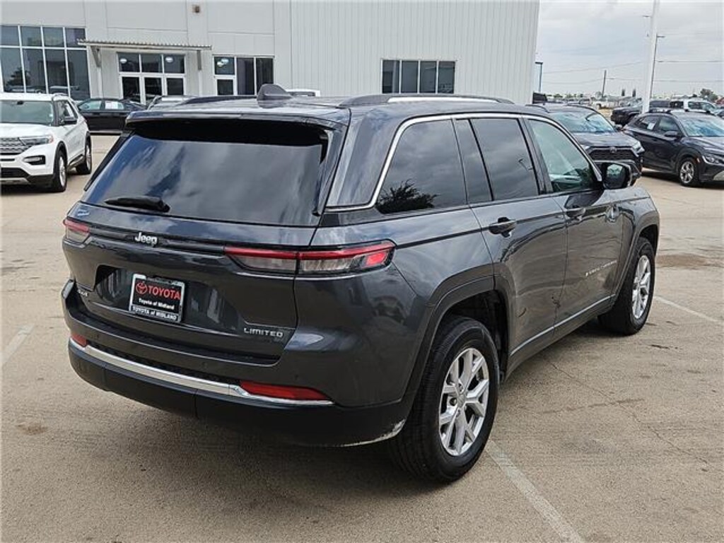 Used 2022 Jeep Grand Cherokee Limited 4x4