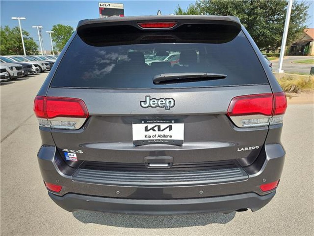Used 2021 Jeep Grand Cherokee Laredo 4x4