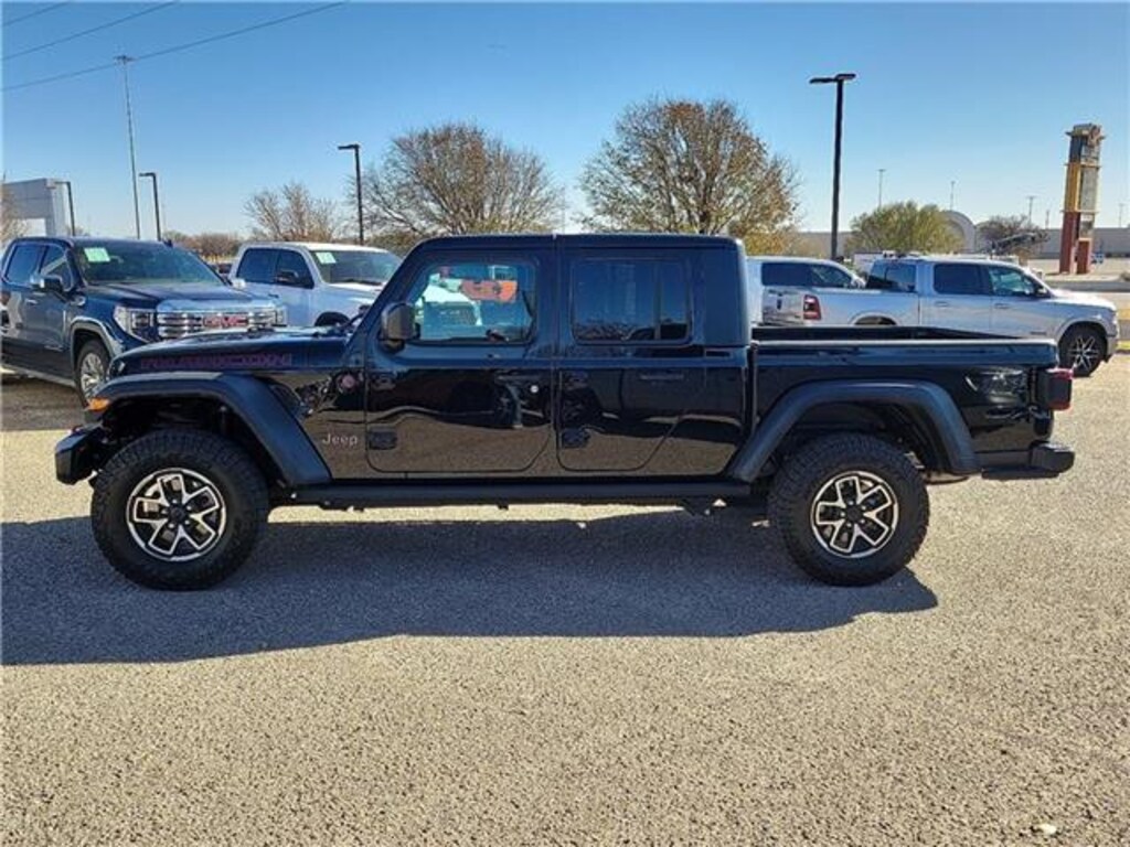 Used 2025 Jeep Gladiator Rubicon 4x4 Crew Cab 5 ft. box
