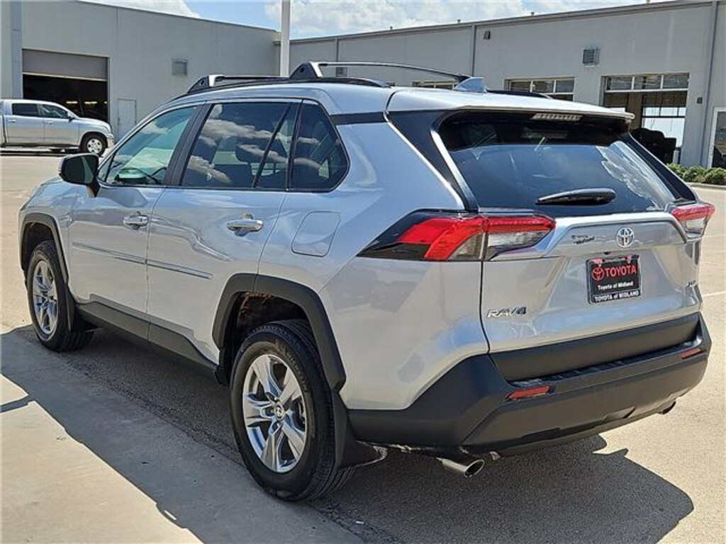 Used 2024 Toyota RAV4 XLE Front-Wheel Drive
