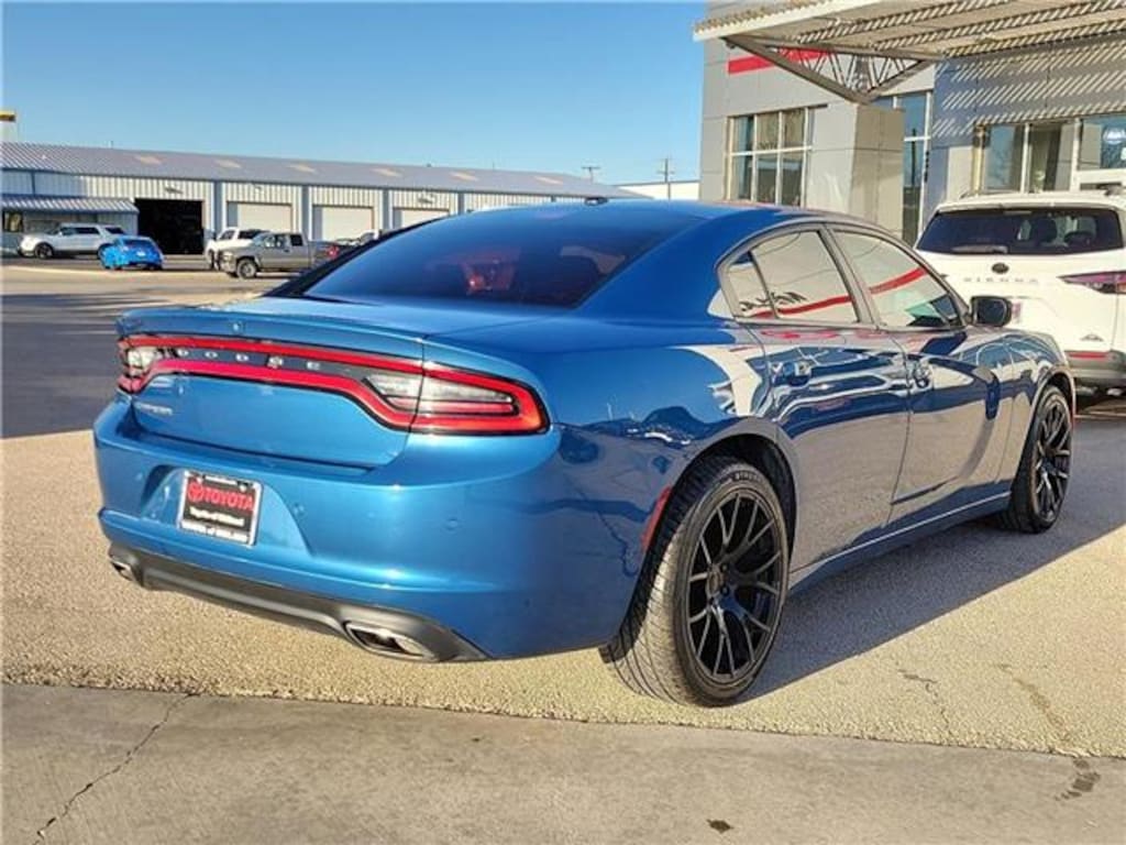 Used 2022 Dodge Charger SXT Rear-Wheel Drive Sedan