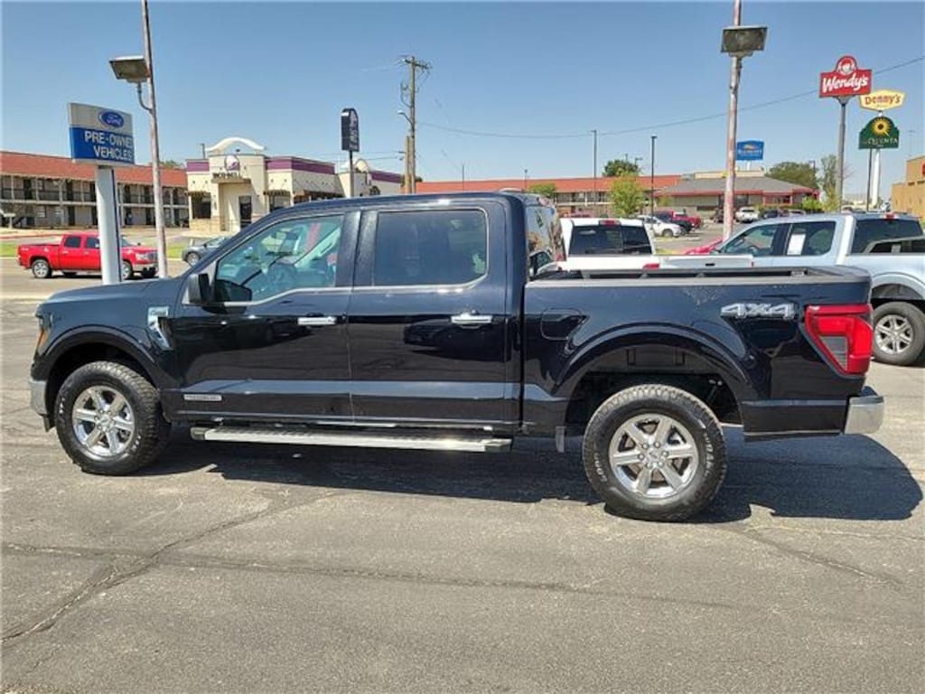 Used 2025 Ford F-150 XLT 4x4 SuperCrew Cab 5.5 ft. box 145 in. WB
