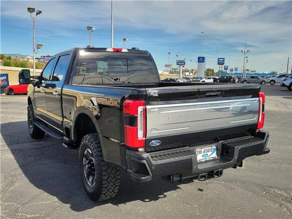 Used 2024 Ford F-250 Platinum 4x4 Crew Cab 6.75 ft. box 160 in. WB SRW Sedan