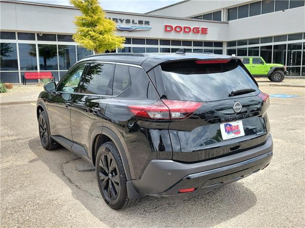 Used 2023 Nissan Rogue SV
